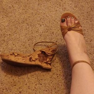 Fun almost brand new shoes